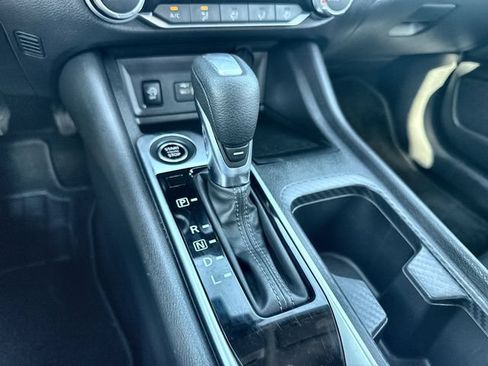 Used 2024 Nissan Sentra SV FWD image 19