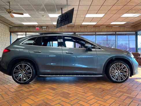 Used 2023 Mercedes-Benz EQE 500 4MATIC SUV w/ Pinnacle Trim Package image 8