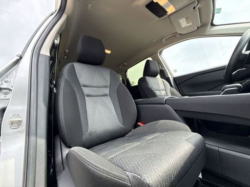 Used 2024 Nissan Rogue SV AWD/4WD image 23