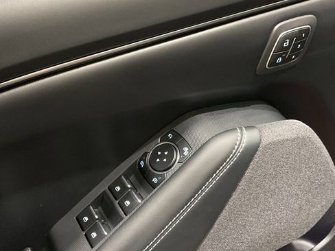 Used 2025 Ford Mustang Mach-E Premium image 7