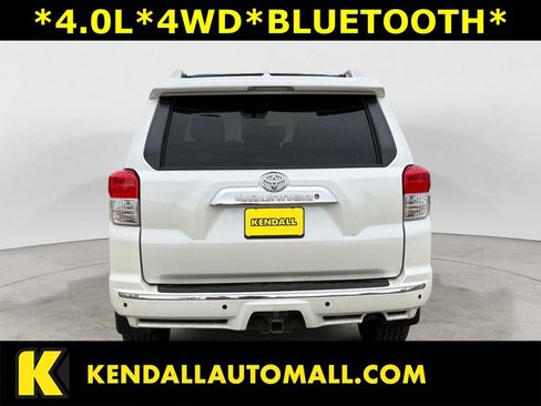 Used 2011 Toyota 4Runner SR5 w/ Convenience Pkg image 4