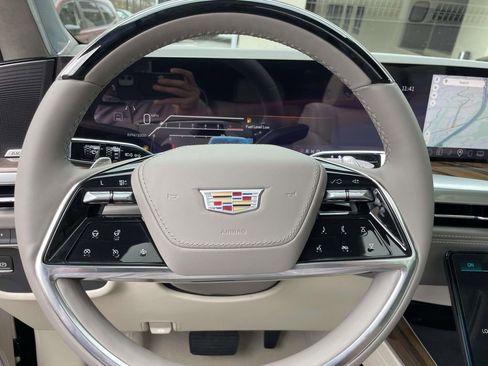 New 2026 Cadillac Escalade Platinum Sport w/ LPO, ONYX Package image 24