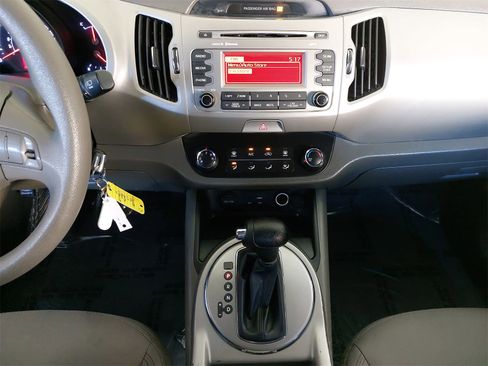 Used 2016 Kia Sportage LX image 23