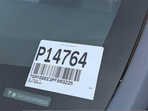 Used 2023 Tesla Model Y Long Range AWD/4WD image 5