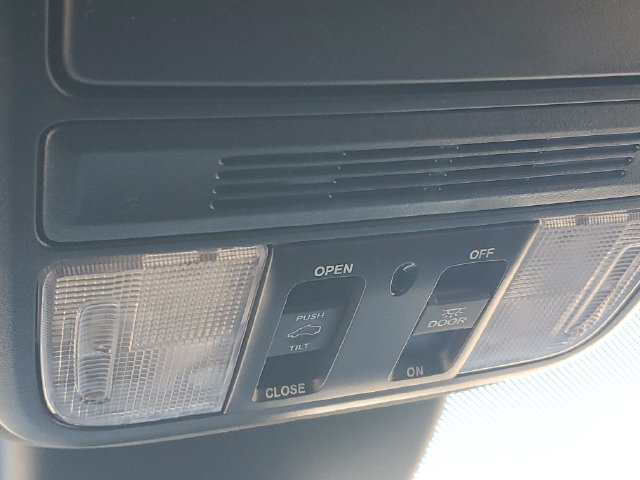 Used 2024 Honda Odyssey Sport image 30