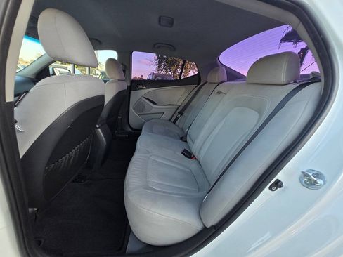 Used 2011 Kia Optima LX FWD image 25