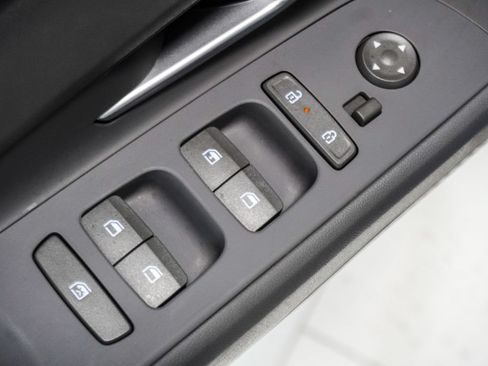 Used 2024 Hyundai Elantra SE FWD image 21