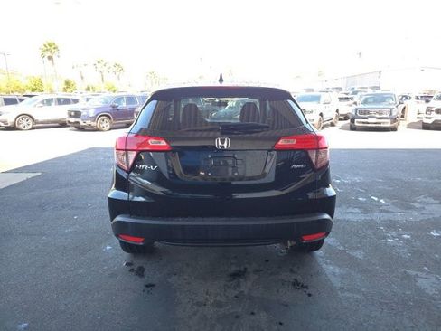 Used 2017 Honda HR-V EX image 8