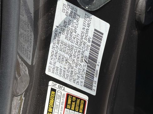 Used 2025 Acura RDX w/ Advance Package AWD/4WD image 39