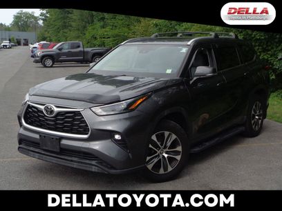 Used 2022 Toyota Highlander XLE
