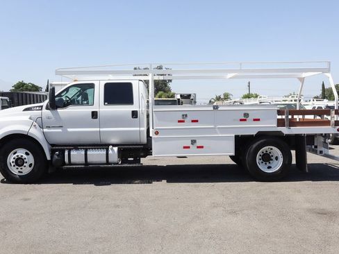 Used 2016 Ford F650 2WD Crew Cab Super Duty image 5