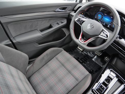 Certified 2024 Volkswagen GTI S image 9