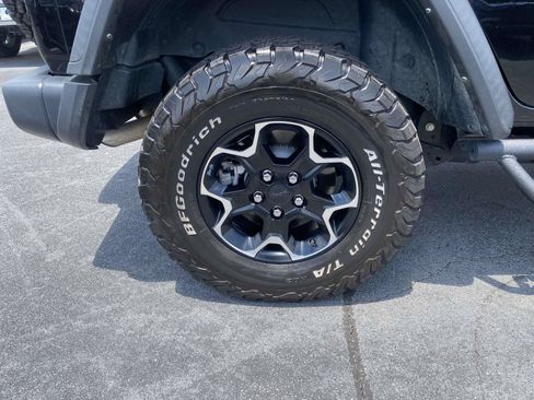 Used 2021 Jeep Wrangler Unlimited Rubicon 4xe AWD/4WD image 9