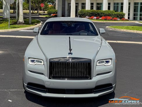 Used 2018 Rolls-Royce Wraith image 5