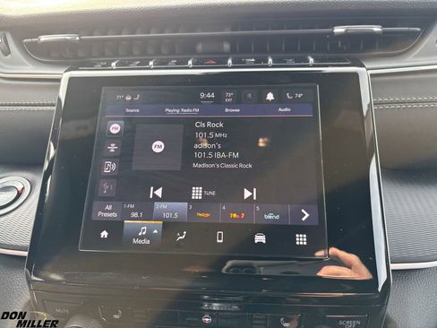 Certified 2025 Jeep Grand Cherokee L Laredo image 19