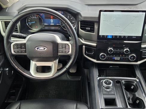 Used 2022 Ford Expedition Max XLT image 29