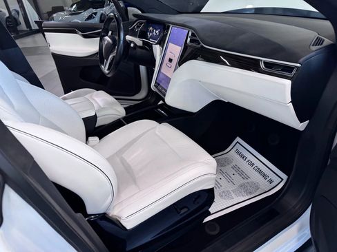 Used 2016 Tesla Model X 90D image 13
