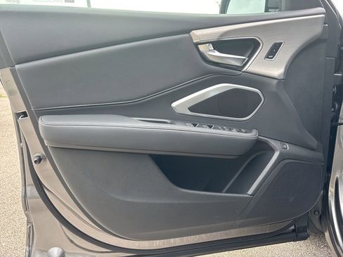 Used 2024 Acura RDX SH-AWD image 13