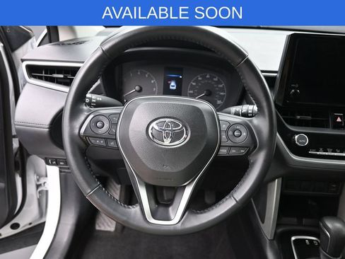 Used 2024 Toyota Corolla Cross LE FWD image 14