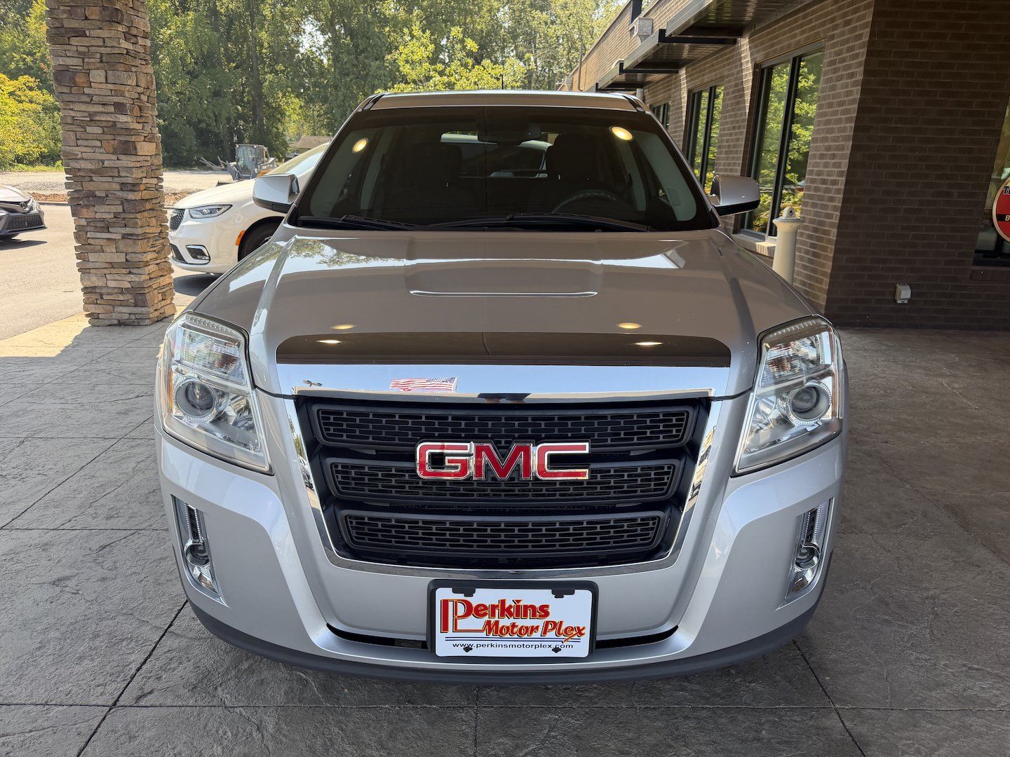Used 2015 GMC Terrain SLE FWD image 4