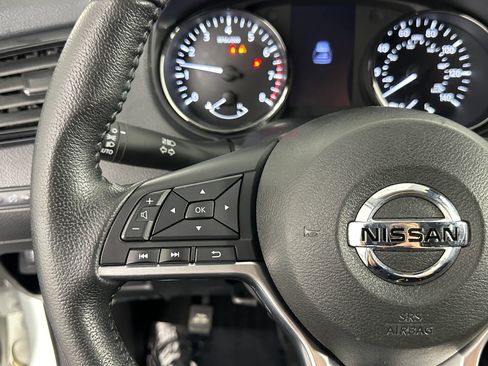 Used 2020 Nissan Rogue SV AWD/4WD image 24