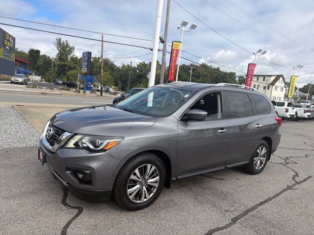 Used 2019 Nissan Pathfinder S AWD/4WD image 1