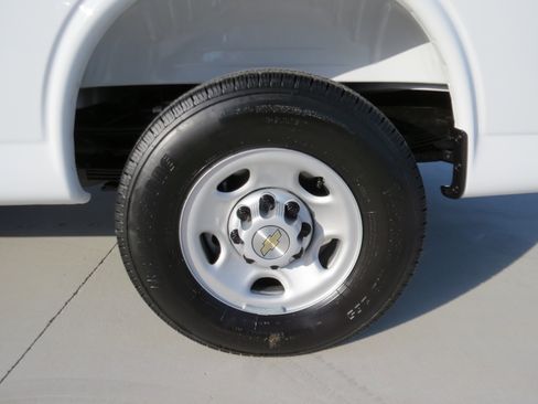 New 2026 Chevrolet Express 3500 Extended w/ Driver Convenience Package RWD image 11
