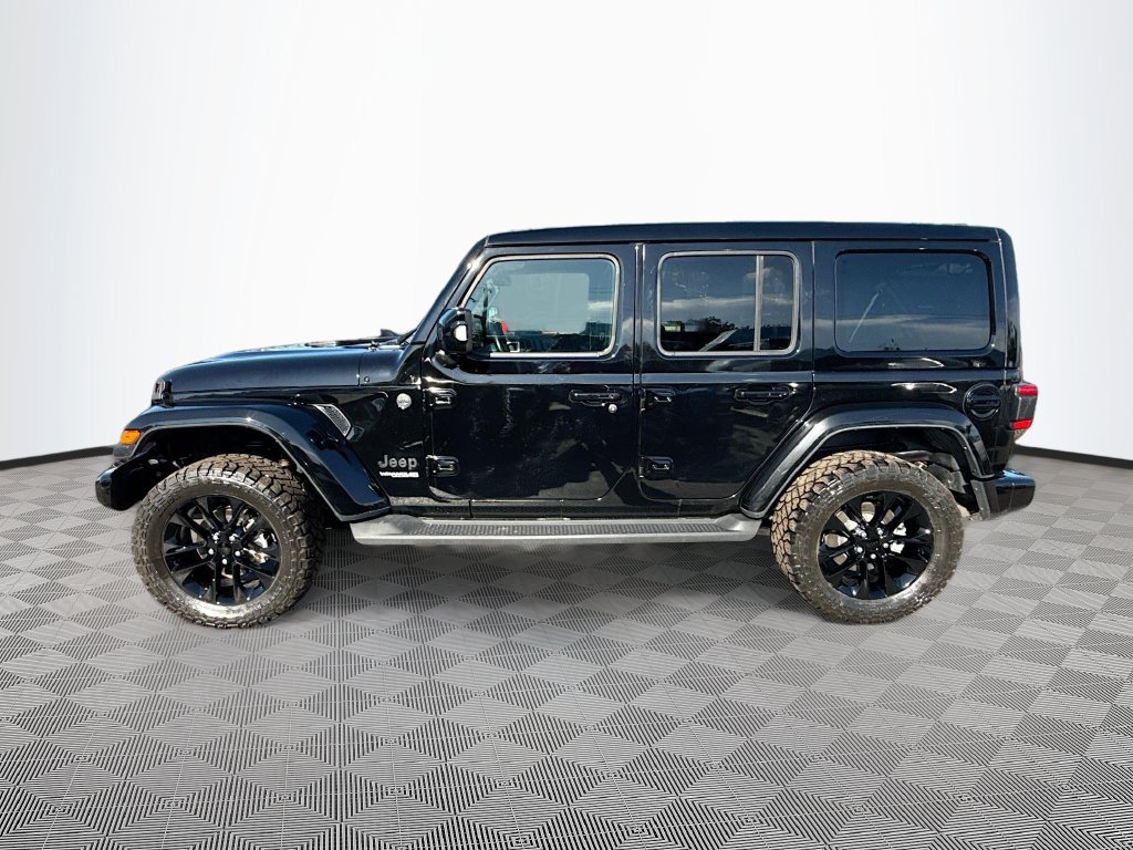 Certified 2022 Jeep Wrangler Unlimited Sahara AWD/4WD image 9