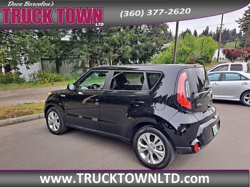Used 2016 Kia Soul + FWD image 4