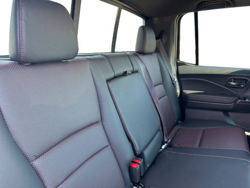 Used 2017 Honda Ridgeline Black Edition image 18