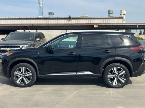 Used 2023 Nissan Rogue SL image 6