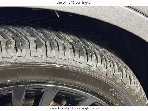 Used 2022 Lincoln Corsair Reserve w/ Equipment Group 201A image 11