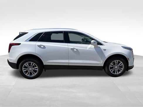 Used 2021 Cadillac XT5 Premium Luxury FWD image 8