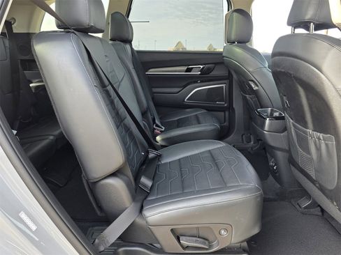 Used 2021 Kia Telluride SX w/ SX Prestige Package image 27