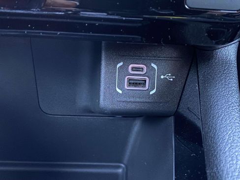 New 2026 Jeep Compass Latitude image 26