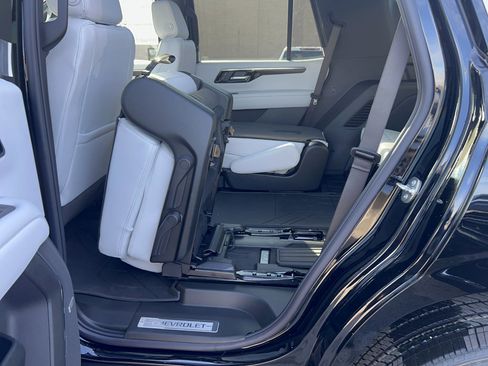 New 2026 Chevrolet Tahoe Premier w/ Sun And Tow Package AWD/4WD image 7