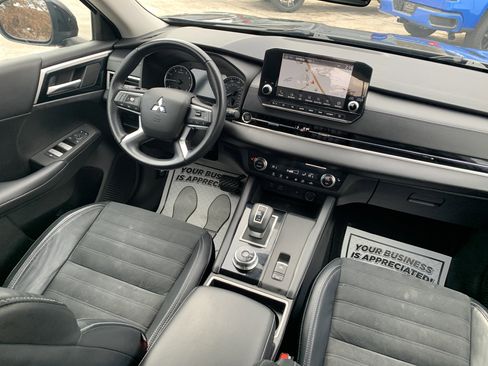 Used 2022 Mitsubishi Outlander SE image 29