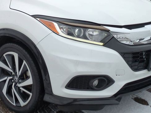 Used 2019 Honda HR-V Sport image 10
