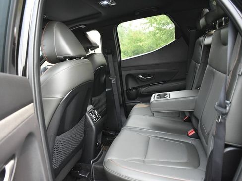 Used 2025 Hyundai Santa Cruz Limited AWD/4WD image 35