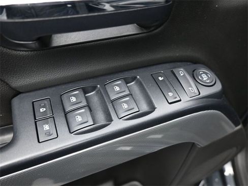 Used 2018 Chevrolet Silverado 1500 LT w/ Texas Edition image 13