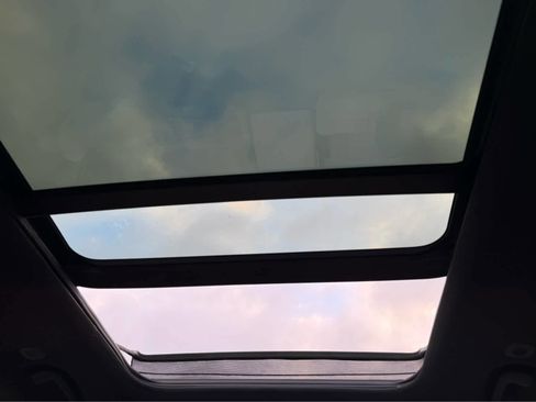 Used 2023 Jeep Grand Cherokee 4WD 4xe image 29