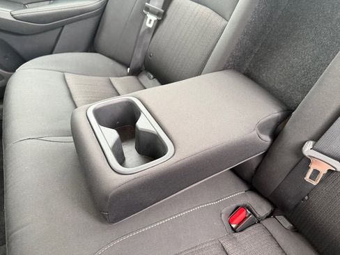 Used 2025 Nissan Altima 2.5 SV image 17