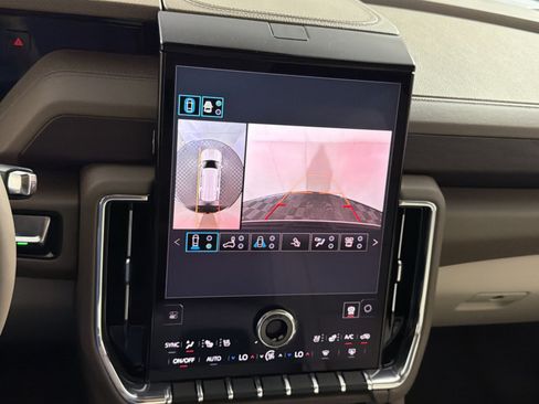 New 2026 GMC Yukon Denali w/ Denali Reserve Package AWD/4WD image 19