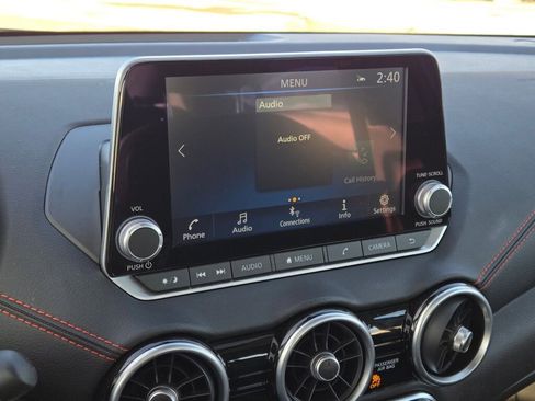 Used 2025 Nissan Sentra SR w/ SR Premium Package image 25