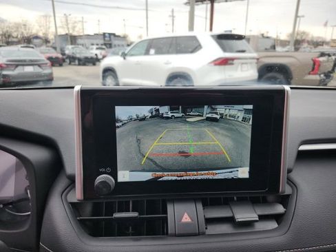 Used 2024 Toyota RAV4 LE image 17