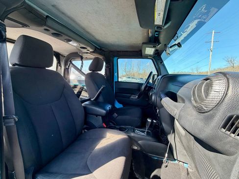 Used 2017 Jeep Wrangler Sport w/ Quick Order Package 24S image 12