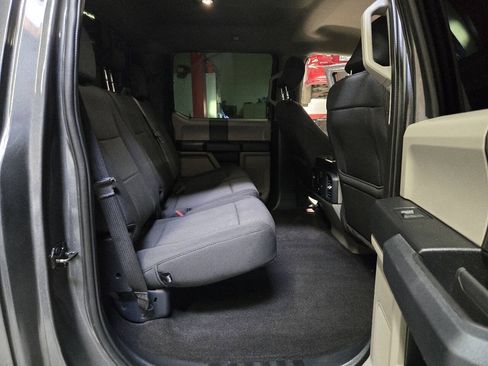 Used 2019 Ford F150 4x4 SuperCrew image 18