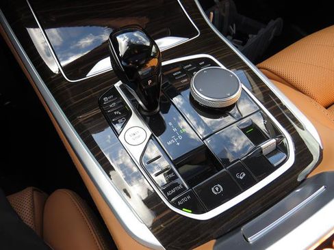 Used 2023 BMW X5 xDrive45e w/ Luxury Seating Package image 16