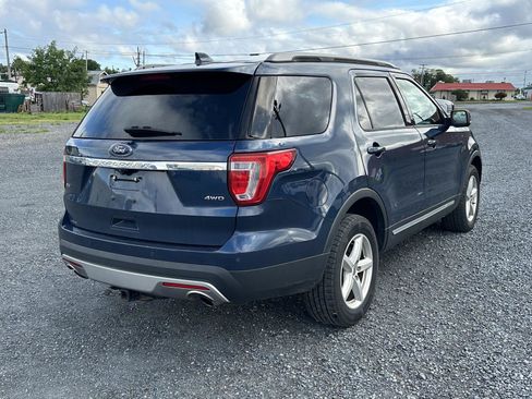 Used 2017 Ford Explorer XLT w/ Equipment Group 202A AWD/4WD image 8