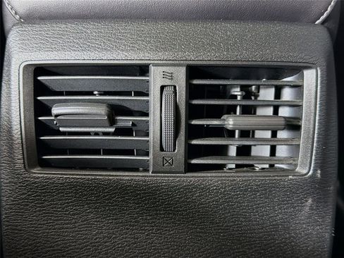 Used 2023 Mitsubishi Outlander SE AWD/4WD image 27